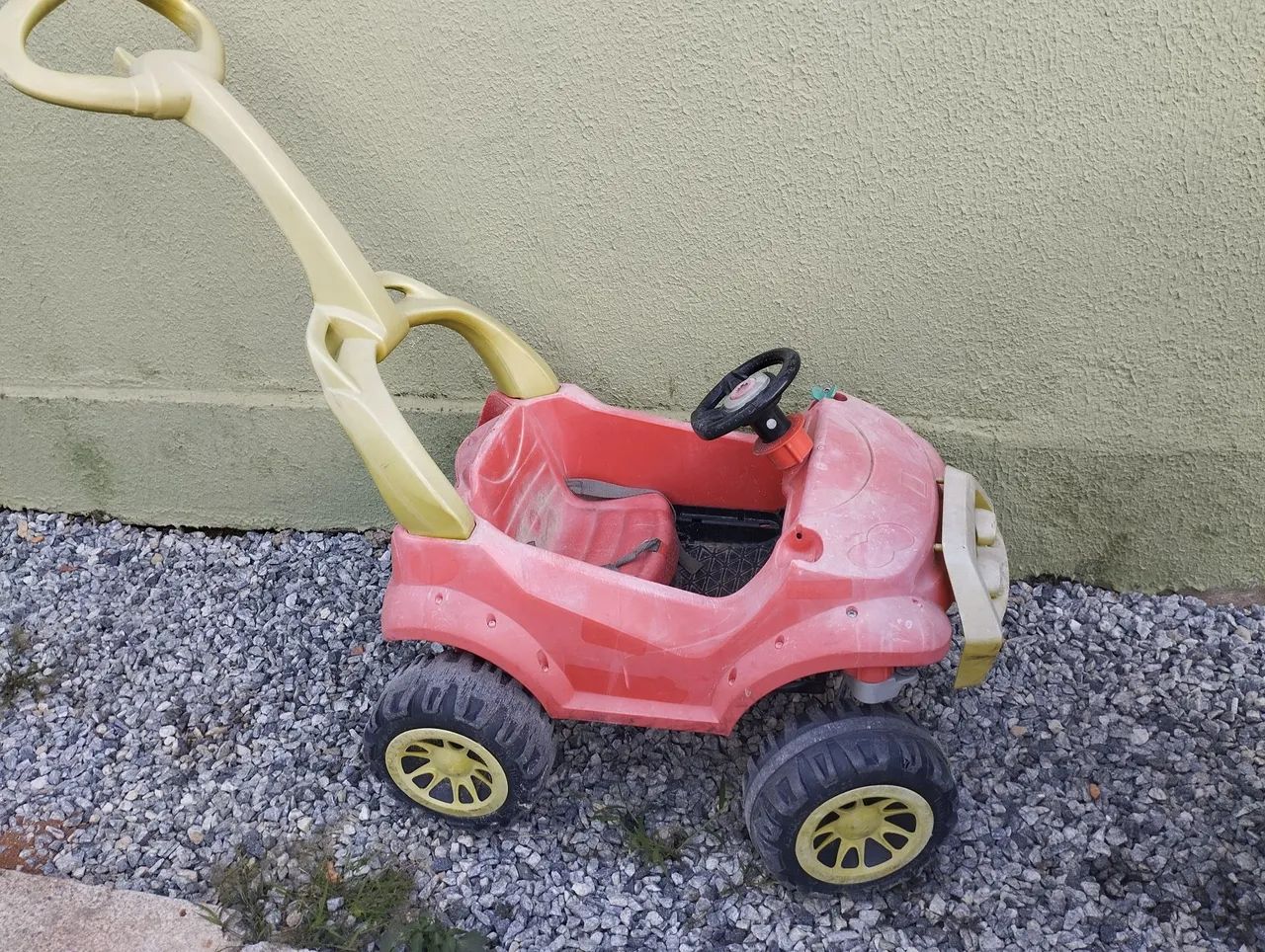 Carrinho de empurrar infantil