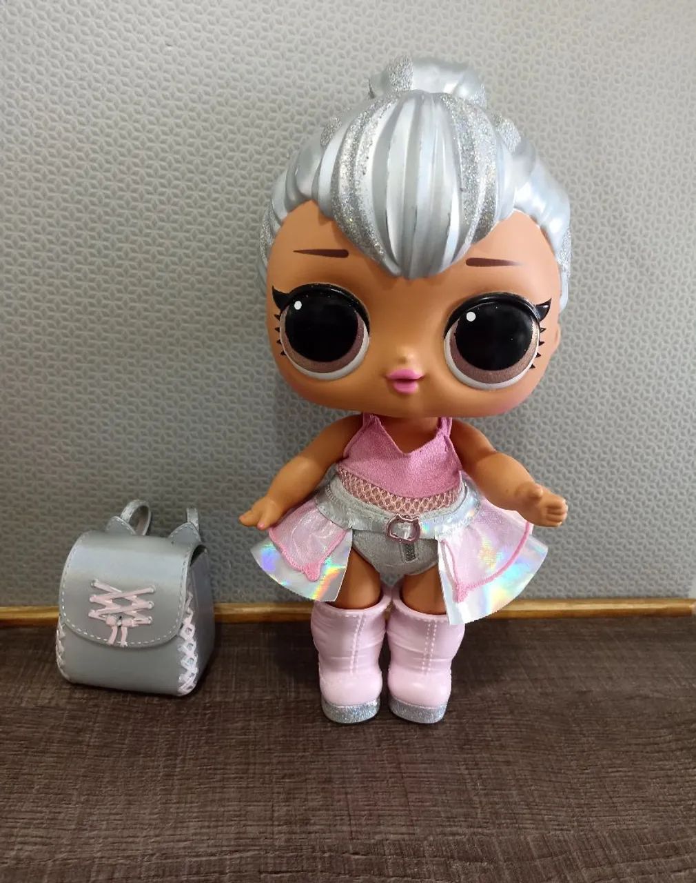 Boneca LOL Surprise Big B.B. Kitty Queen  