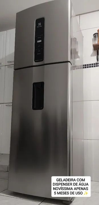GELADEIRA ELETROLUX COM DISPENSER DE ÁGUA iW45S  127V~ - Foto 2