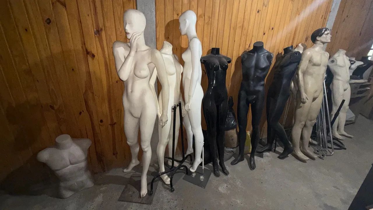 Manequins Femininos e Masculinos - Ideal para Lojas e Vitrines - Foto 3