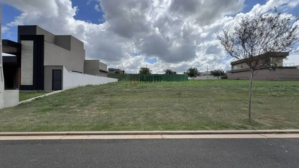 Terreno a venda no Condominio Terras de Alphaville 306m2