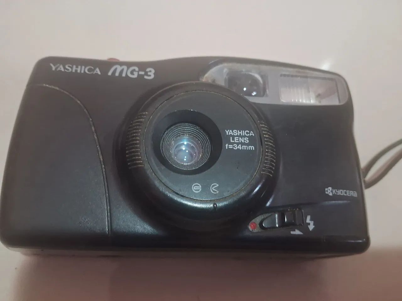 Câmera Yashica MG-3 Analógica