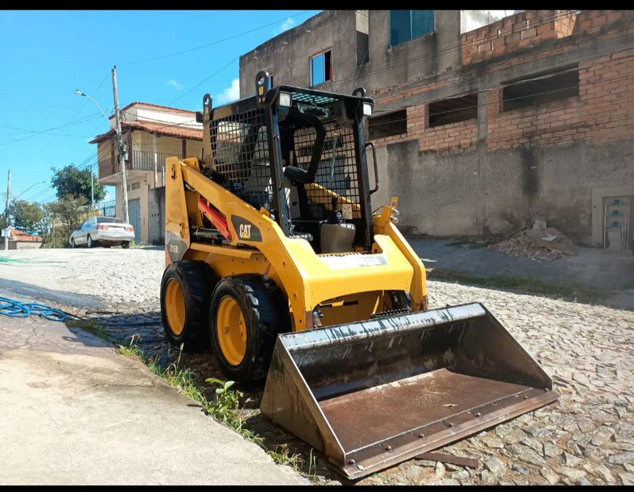Mini carregadeira bob cat Caterpillar 216B