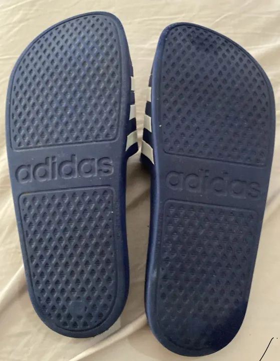 Chinelos Adidas Azul com Listras Brancas Número 39  - Foto 2
