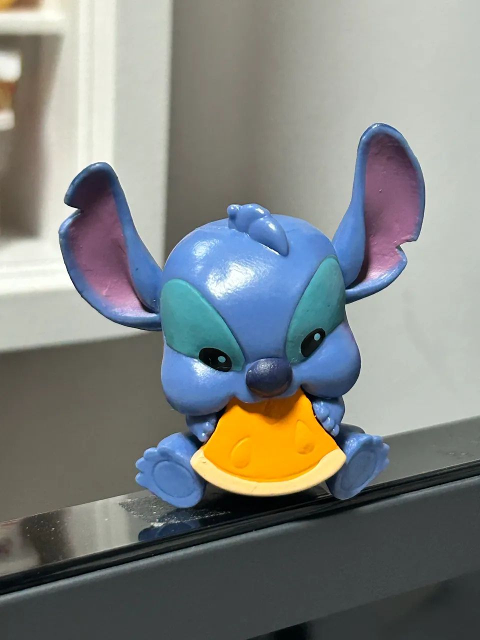 Stitch Disney - Cápsula com Mini Boneco - Série 3 - Sunny - Foto 2