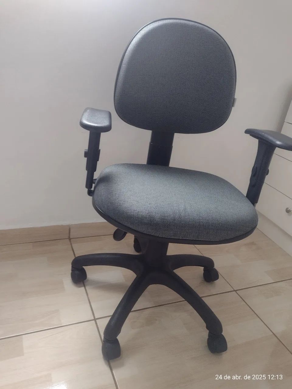 Cadeira de Escritório Giratória