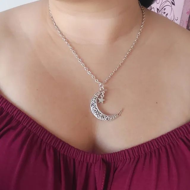 Colar Lua Crescente Estrelinha
