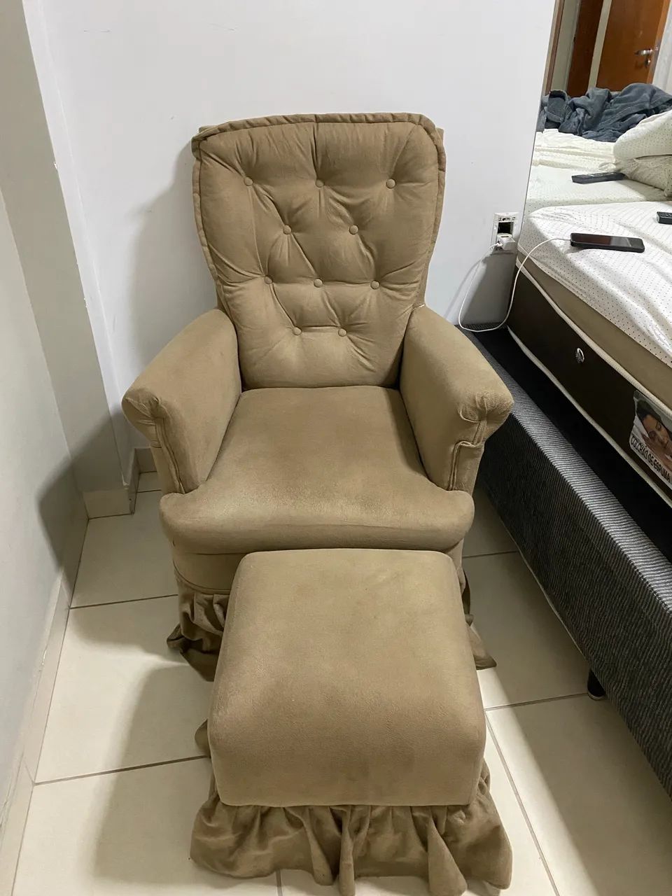 Poltrona amamentação com Puff  - Foto 2