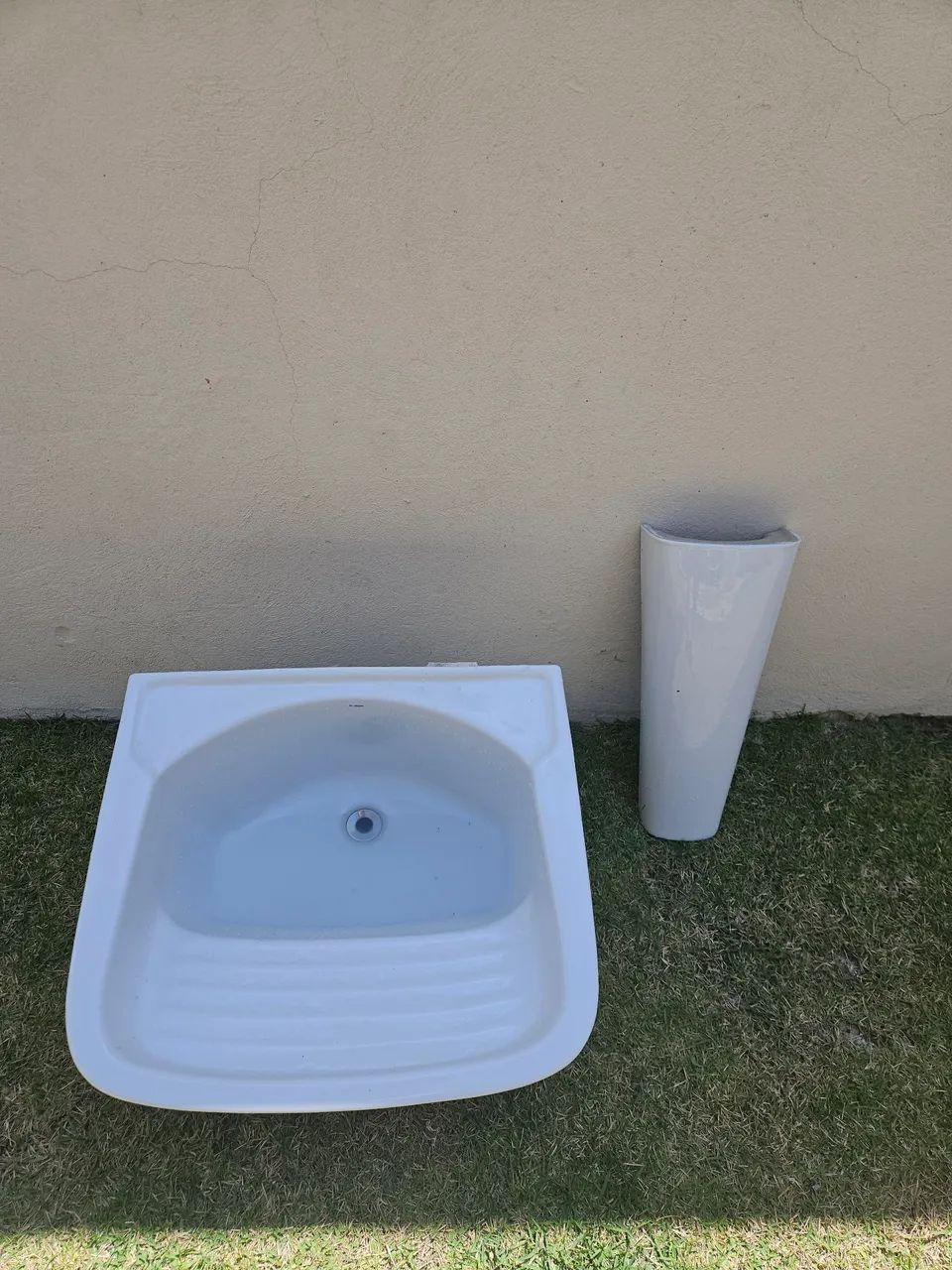 Tanque de Porcelana Incepa com coluna