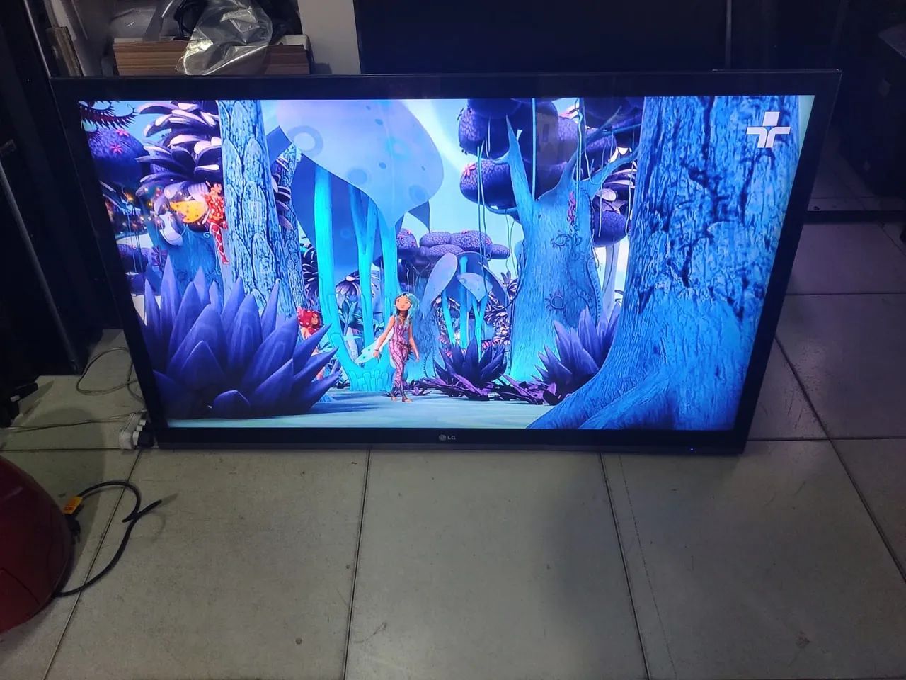 Vendo tv LG 55 polegadas top de linha em estado de nova obs. Não e smartv R$ 1000,00