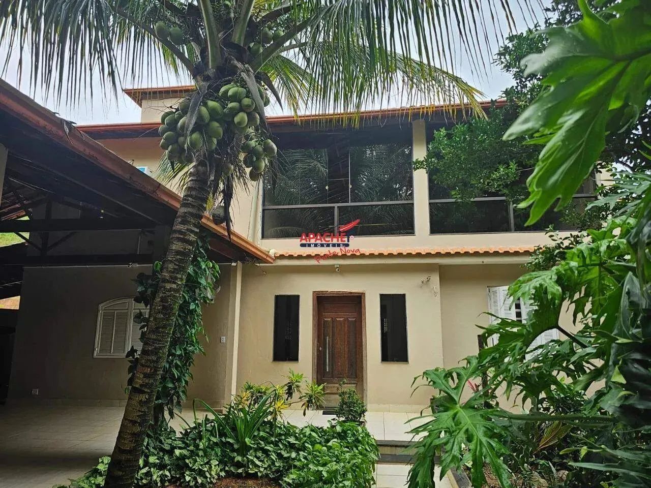 Casa com 6 quartos à venda na Rasa