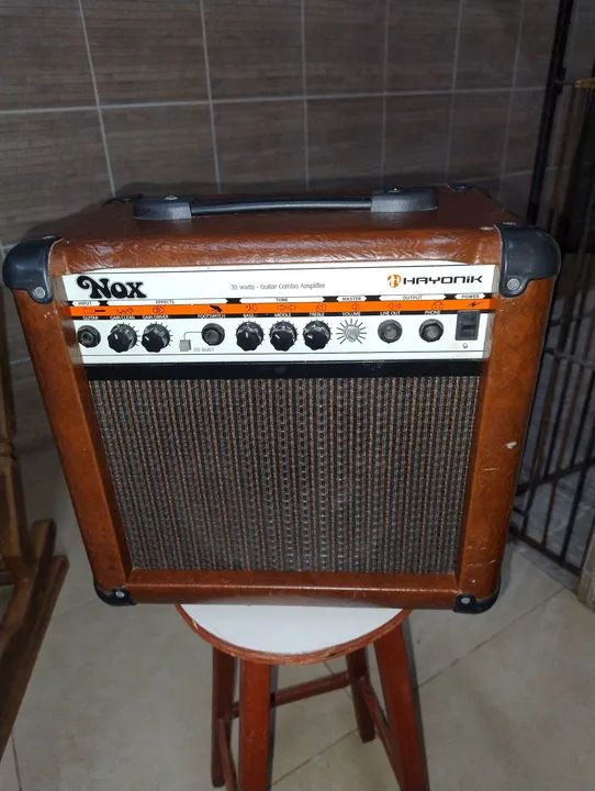 Cubo guitarra 