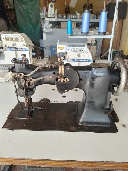 Máquina de Costura Industrial
