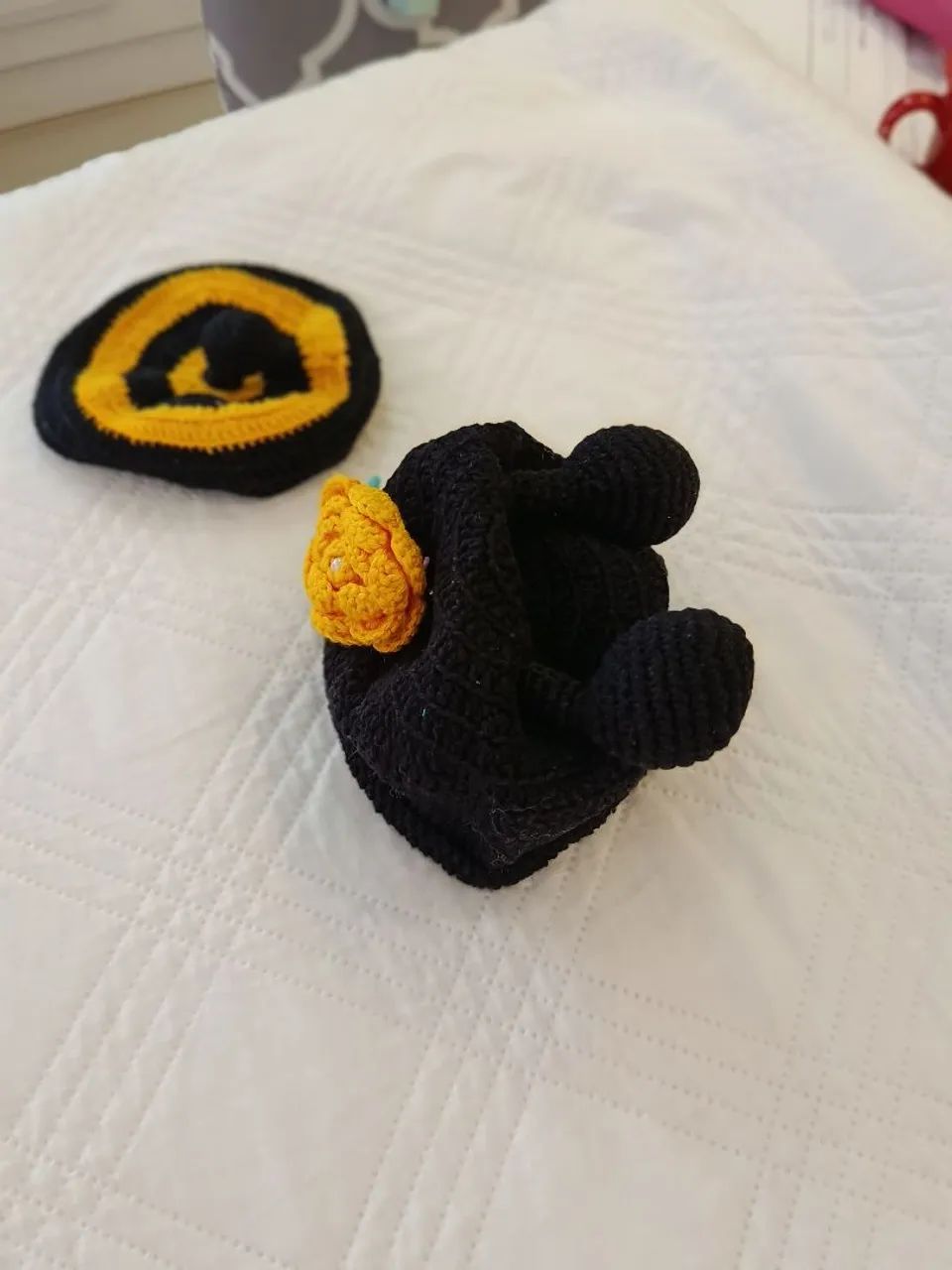 Handmade bee hat and bonnet set64298804467971121