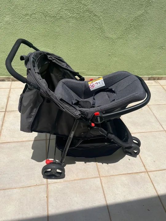 Carrinho de bebê Cosco - Preto - Usado - Foto 3