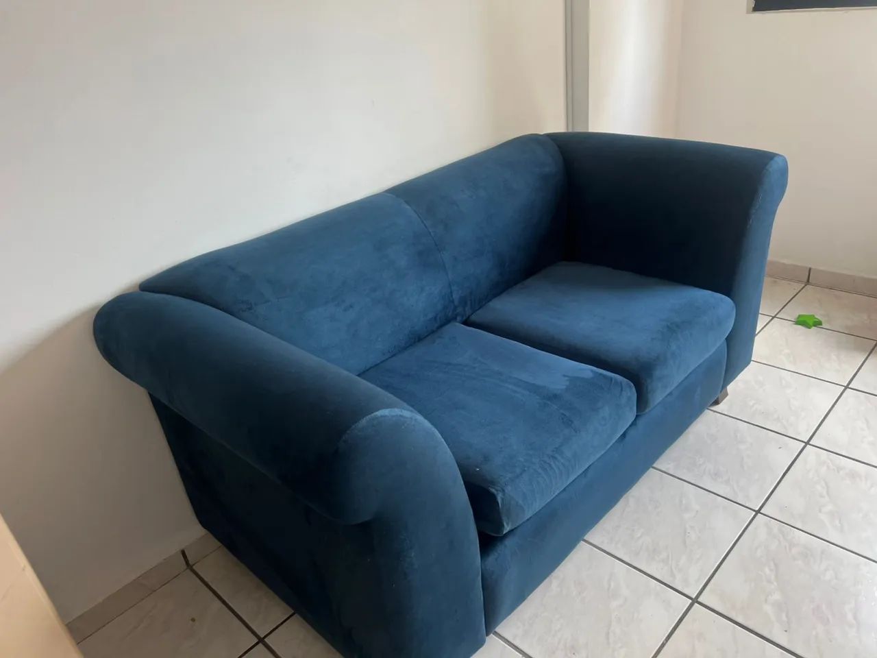 SOFÁ NOVO FEITO COM MADEIRA BOA65562846693762123