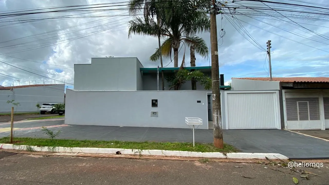 Casa de Esquina com Acabamento Moderno no Parque dos Novos Estados!