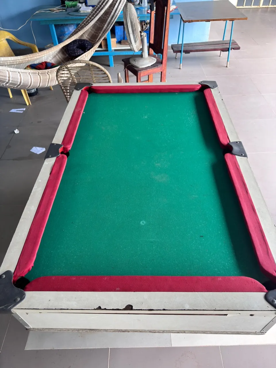 Mesa de sinuca usada