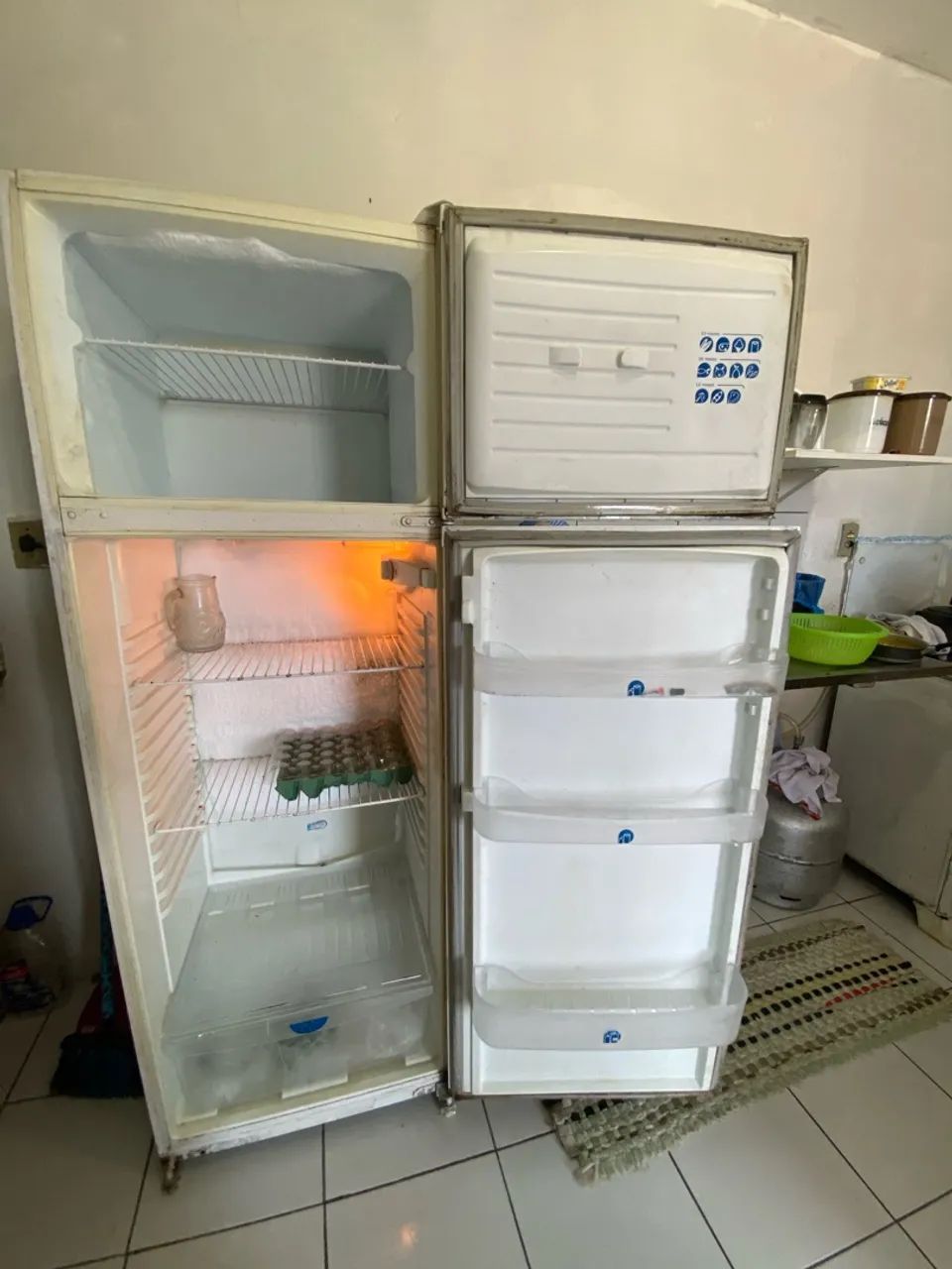 vende-se geladeira usada!! - Foto 2