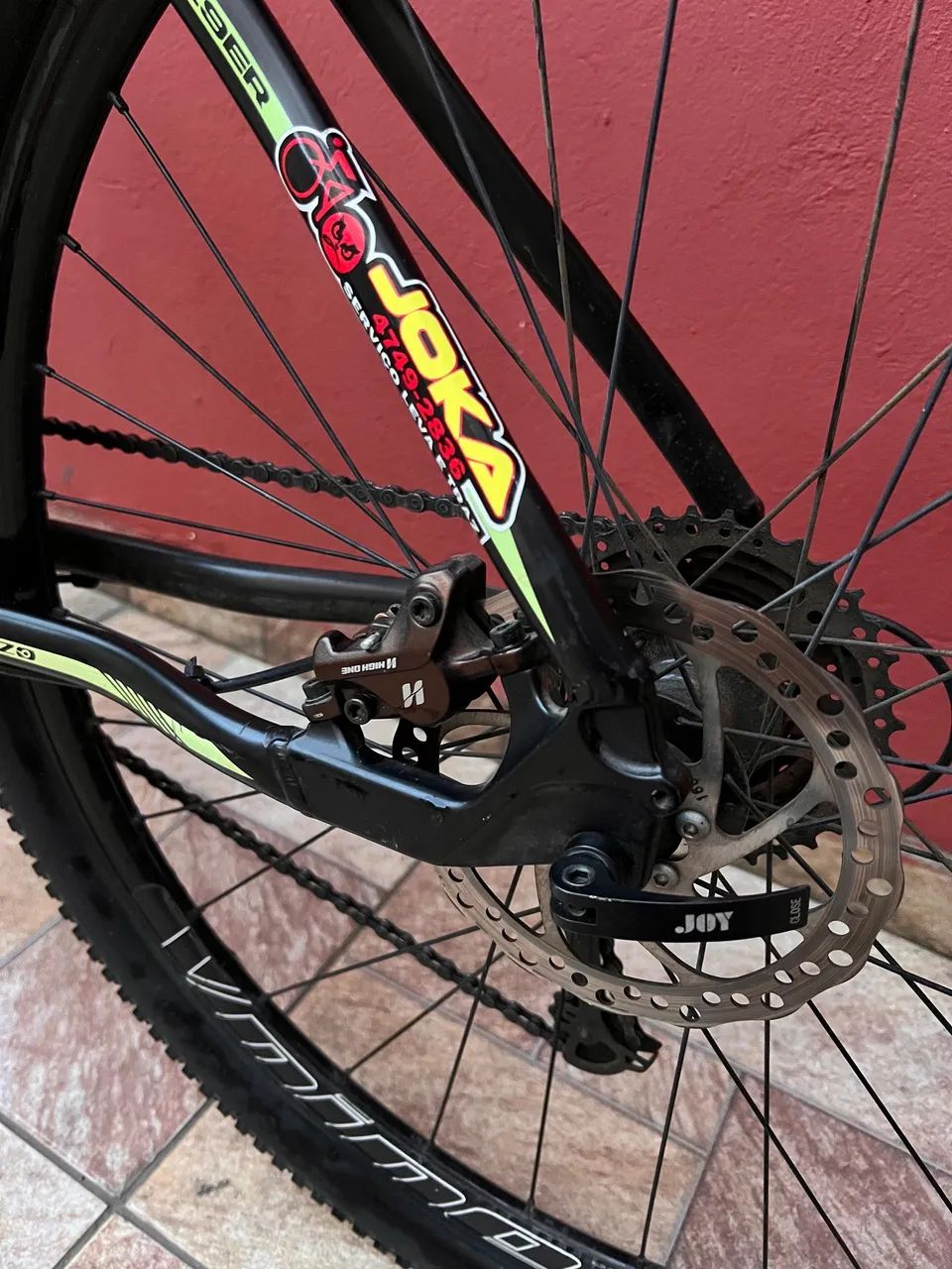 Bike MTB Venzo Aquila Aro 29 | 27v | Freio Hidráulico | Pneus