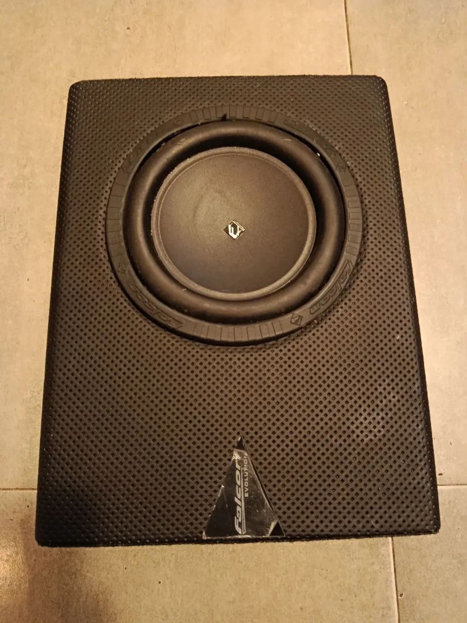 Caixa sub slim Falcon