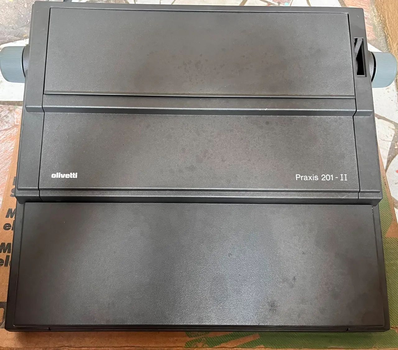 Máquina de datilografar elétrica olivetti  - Foto 4