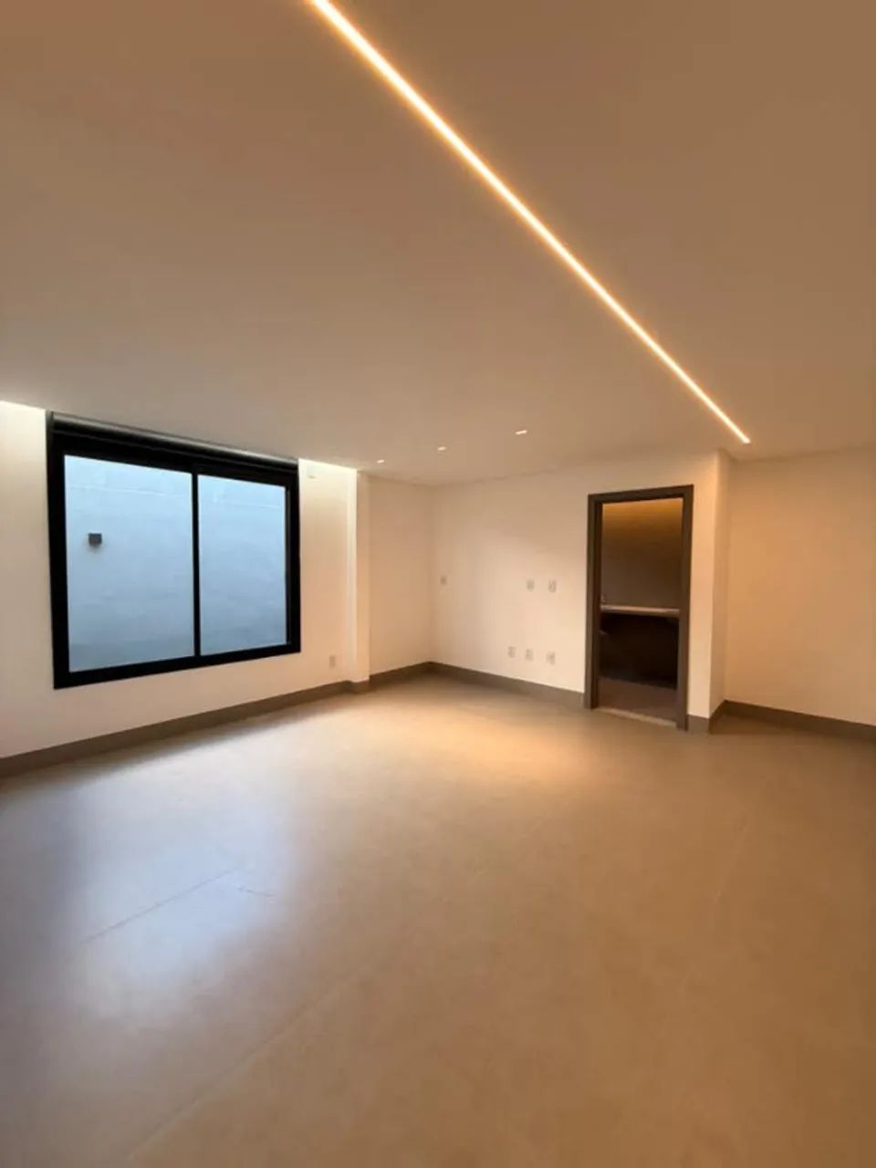 Casa Térrea Sofisticada, 4 SUITES NO JARDINS ATENAS. - Foto 3