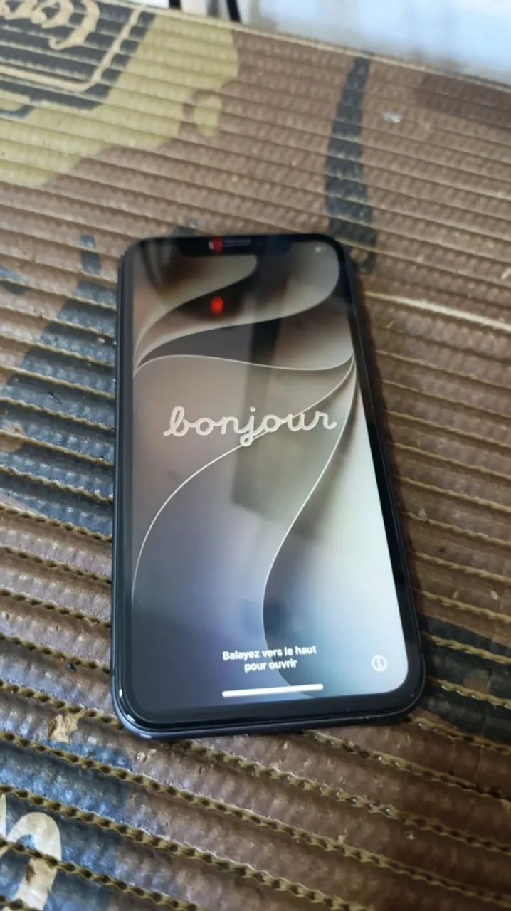 ? **iPhone 11 Preto - 64GB **  - Foto 4