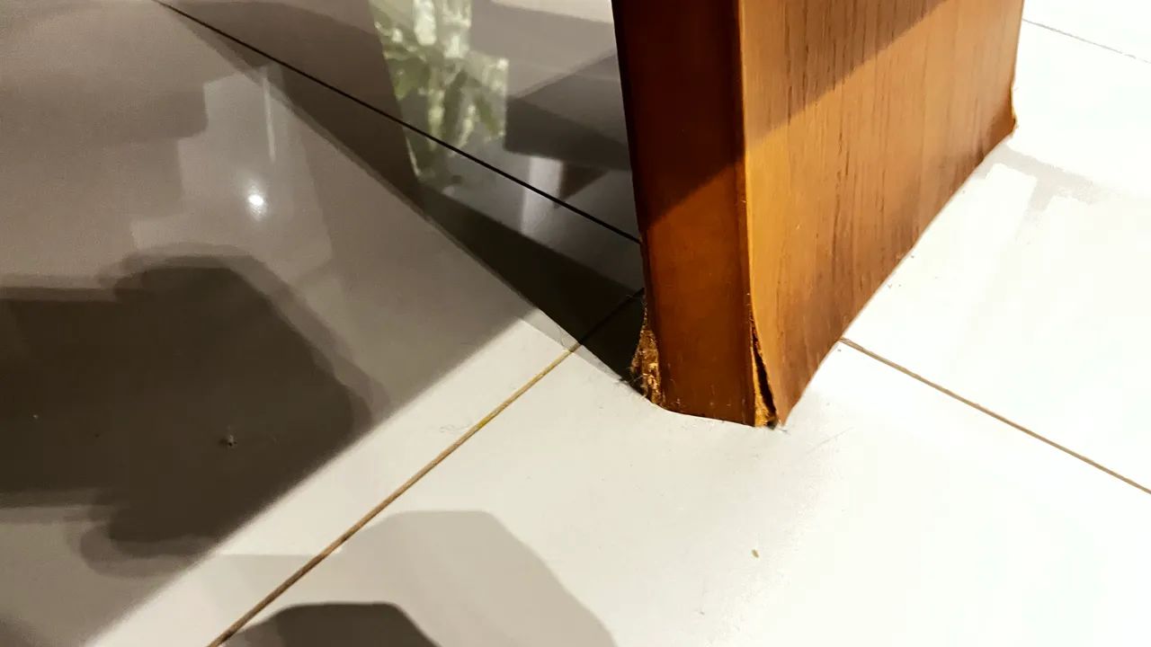 Mesa quadrada 8 lugares tampo de vidro 8 cadeiras  - Foto 4
