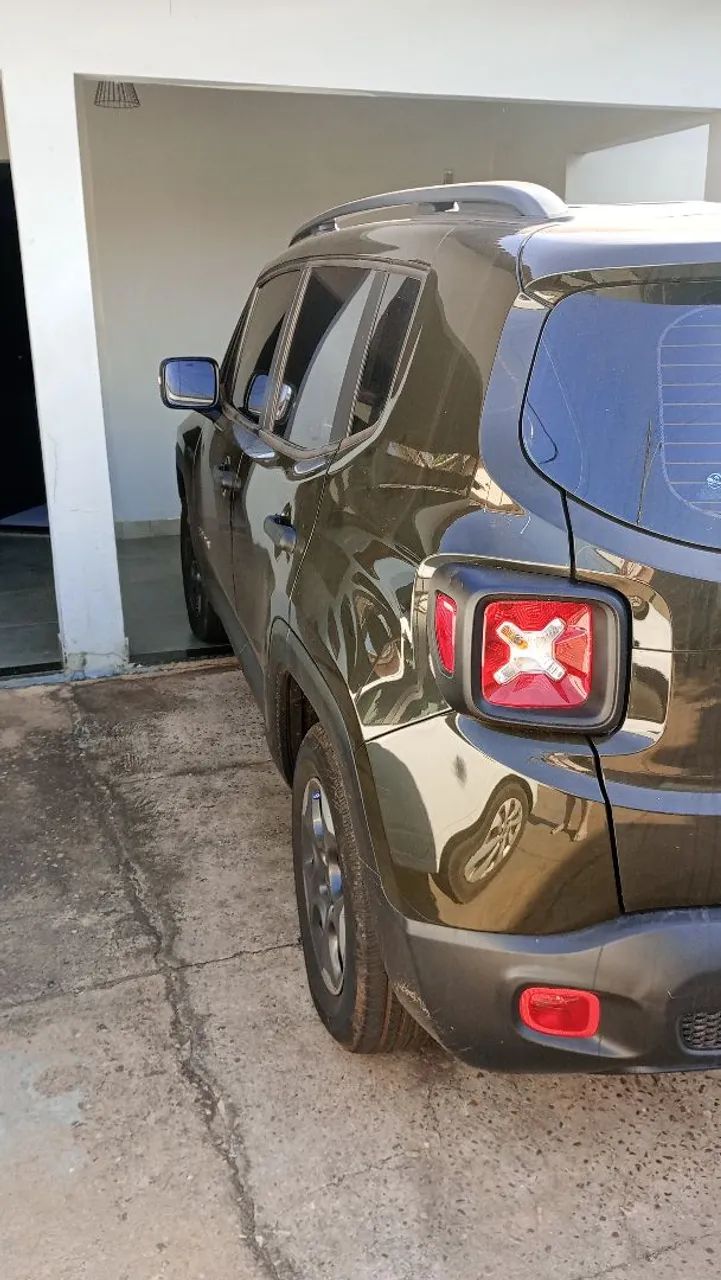 Jeep Renegade STD 1.8 4X2 Flex 16V AUT 2021 - Foto 4