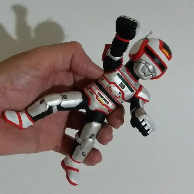 Figura Jaspion - Foto 3