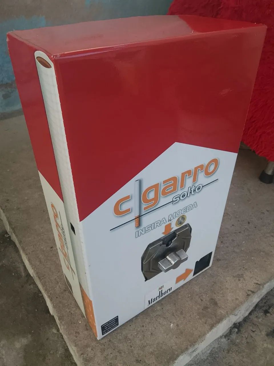 Máquina para vender cigarro silto