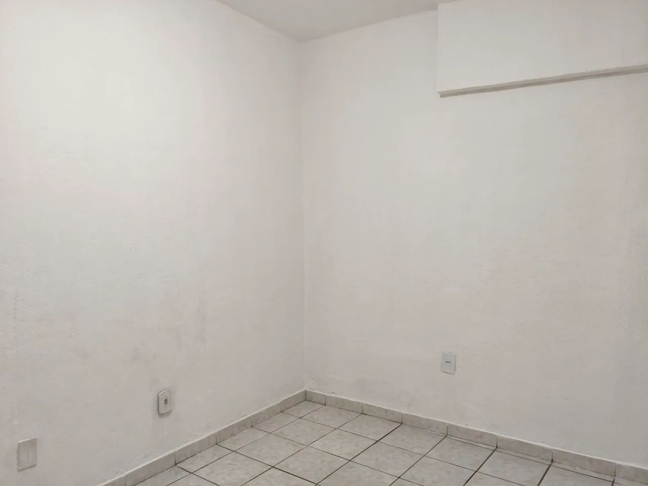 Casa com Garagem e quintal. - Foto 5