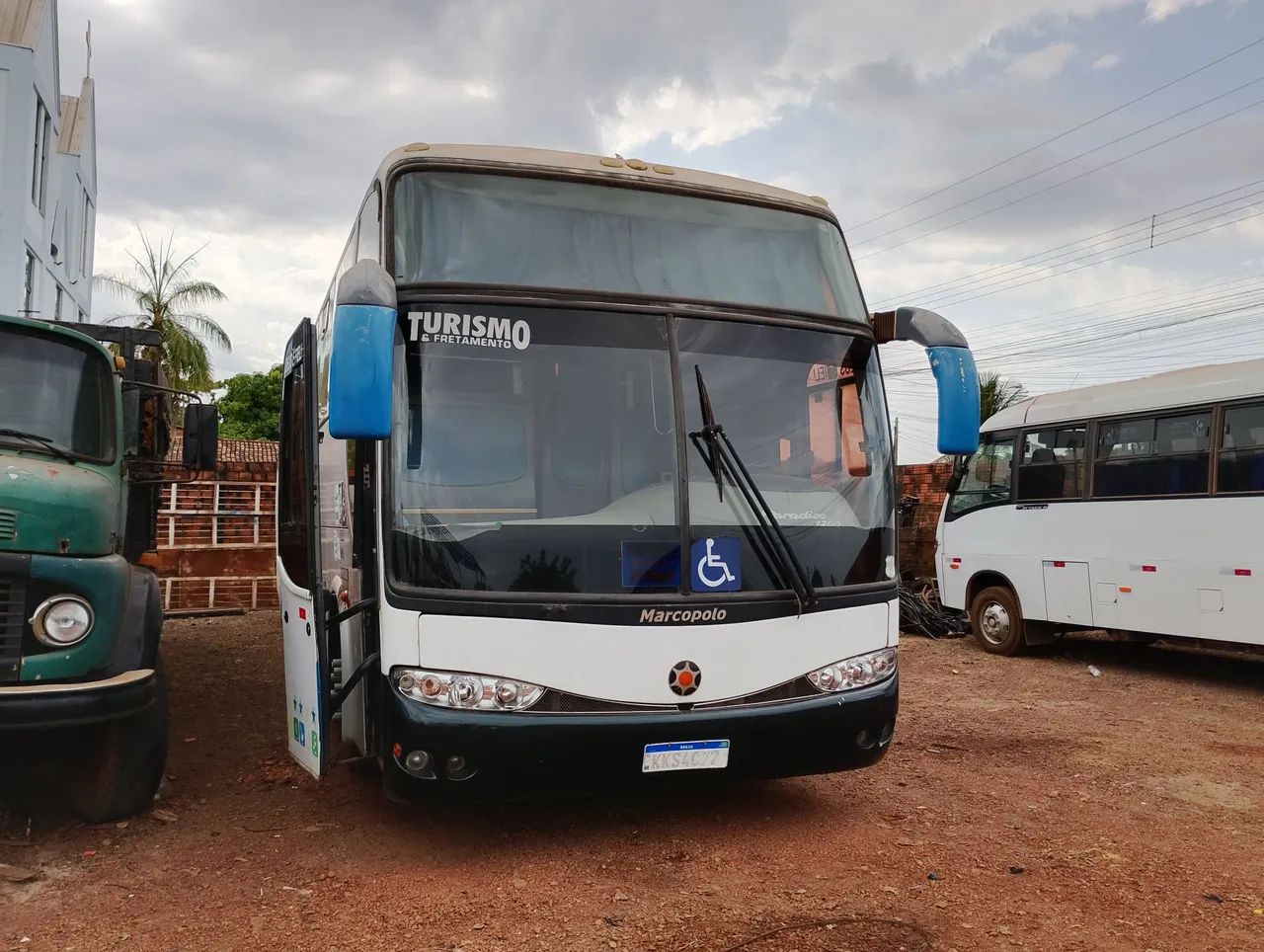 Ônibus g6 motor Cummins 310