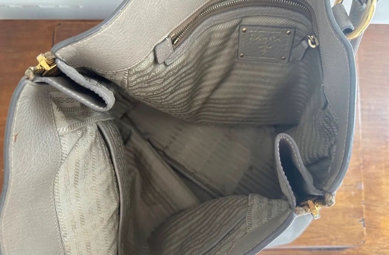 bolsa grande de ombro da PRADA - Foto 4