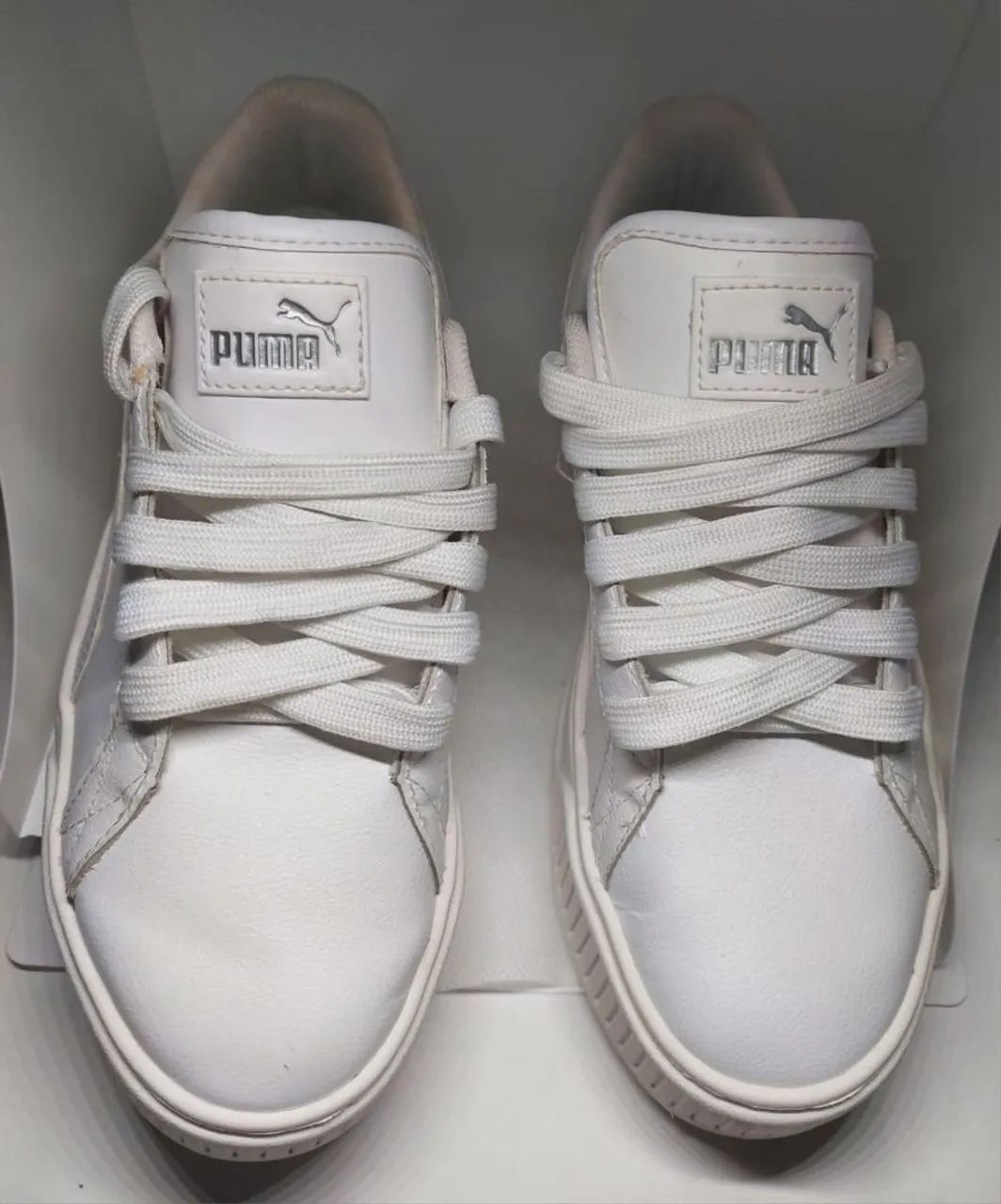Tênis Puma Feminino cor Branca  - Foto 3
