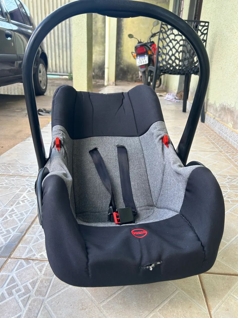 Cadeirinha / bebê conforto kiddo 