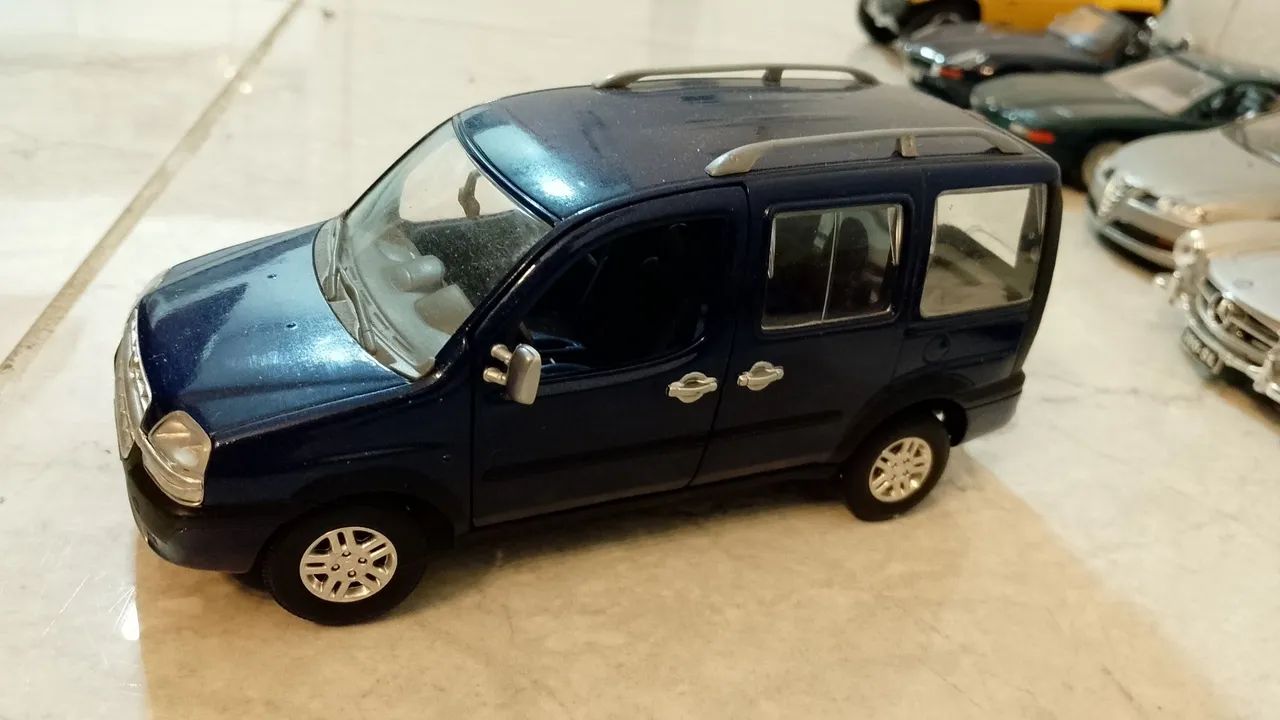 Miniatura 1/24 - Foto 2