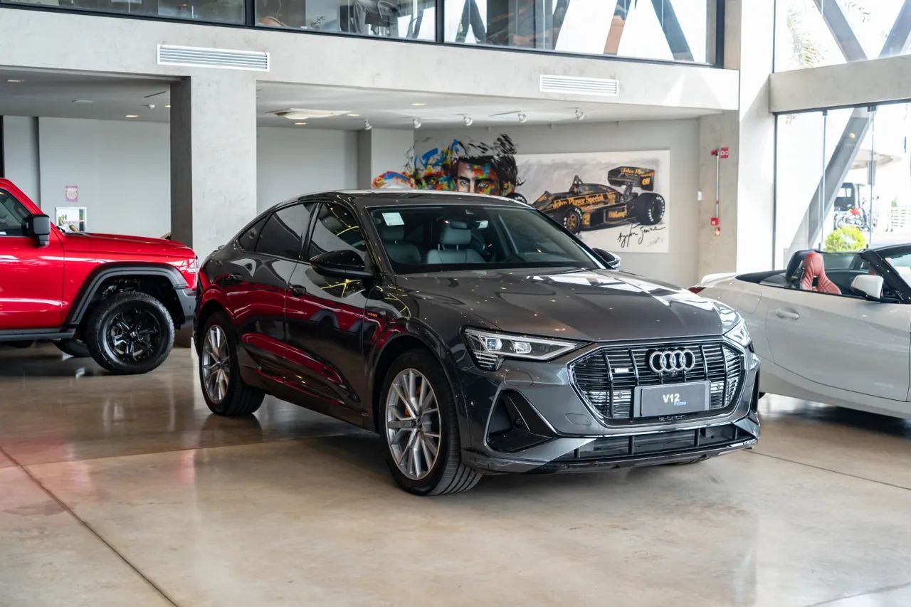 Audi E-Tron Performa. Black Aut. (elétrico) 2022 - Foto 5
