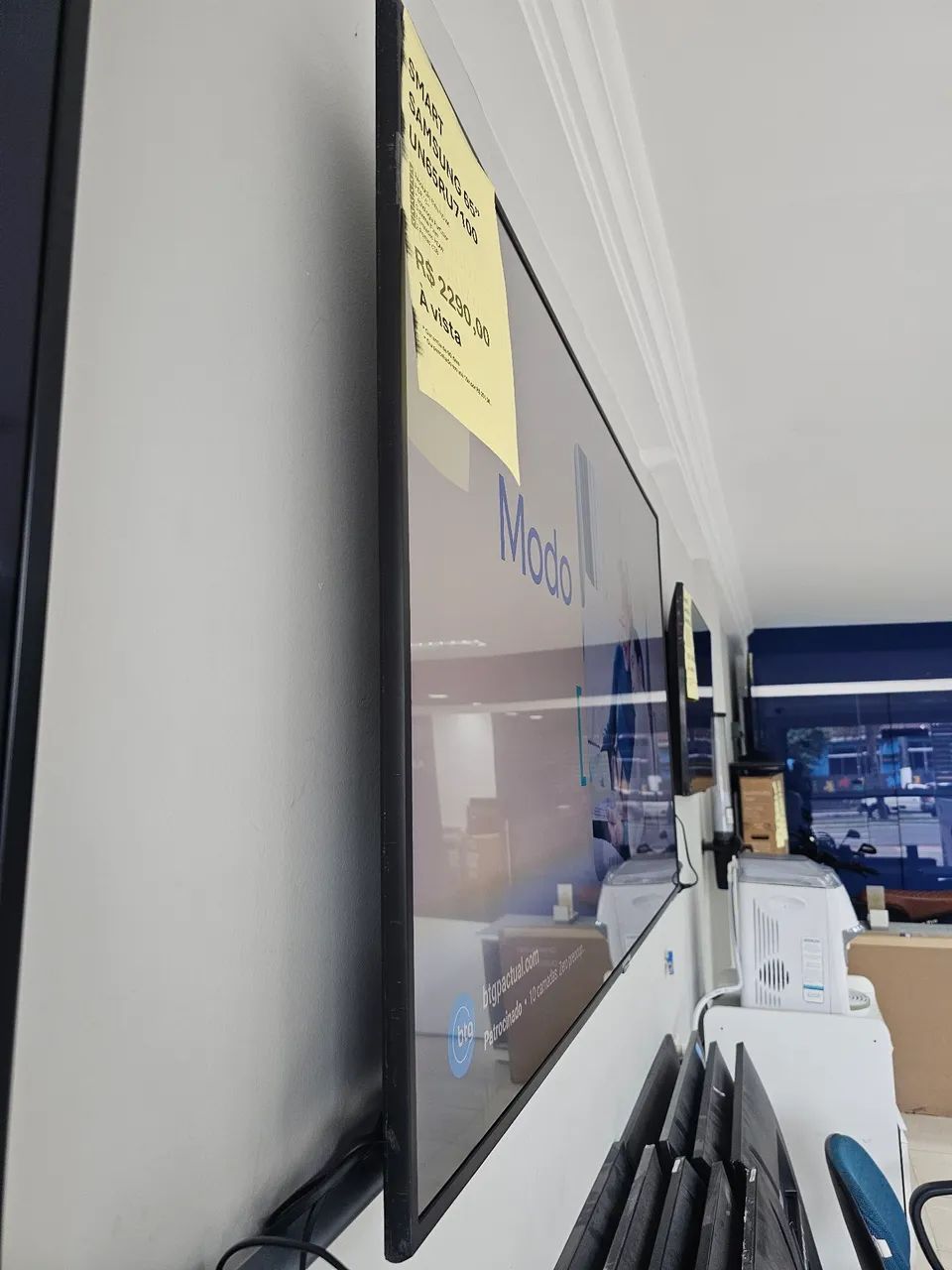 SmartTv 4k  Samsung seminova 65" - Foto 3