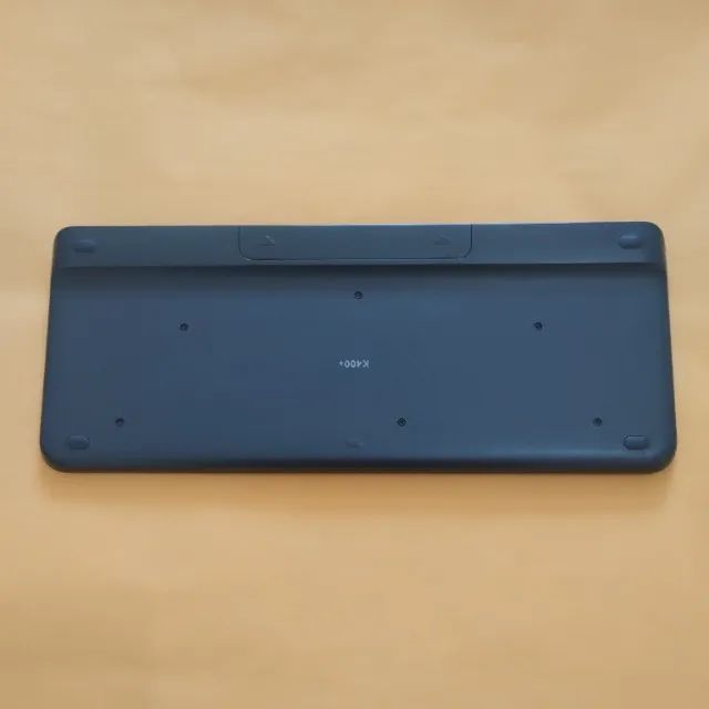 TECLADO SEM FIO COM TOUCHPAD LOGITECH K400+ - Foto 2
