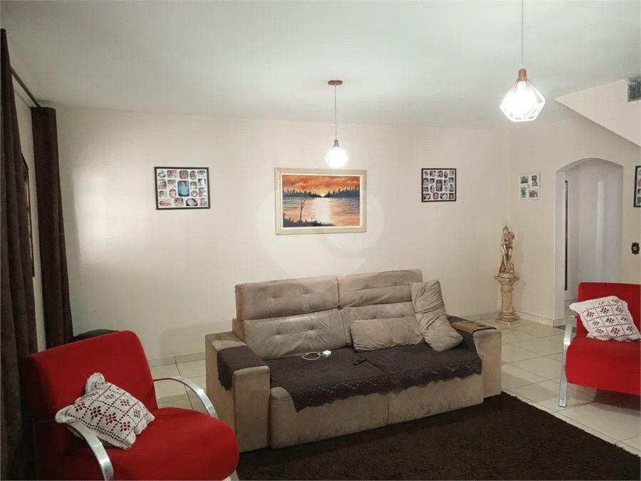 Casa em Aruja 3 Quartos 250m - Foto 2