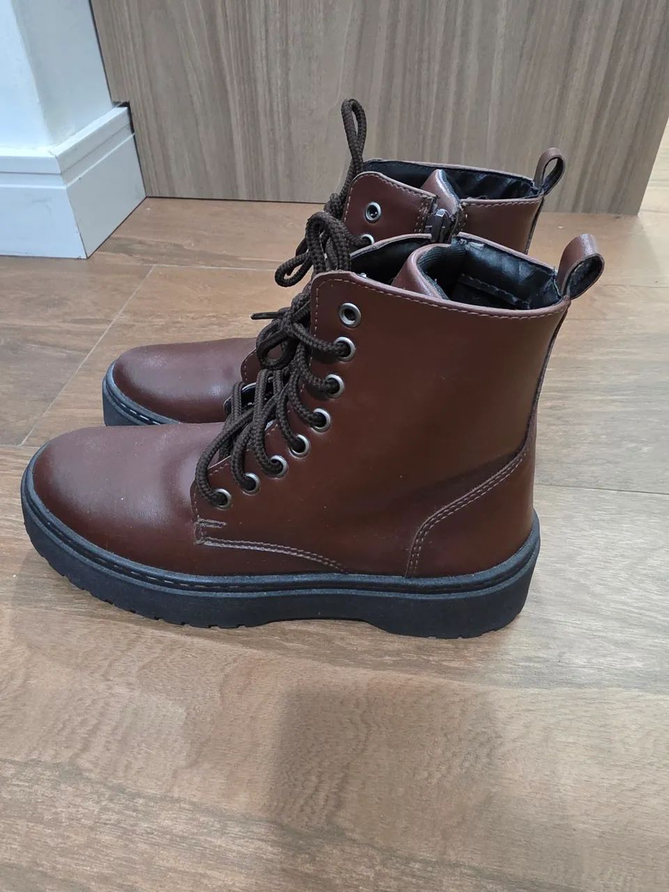 Bota coturno marrom - Foto 2
