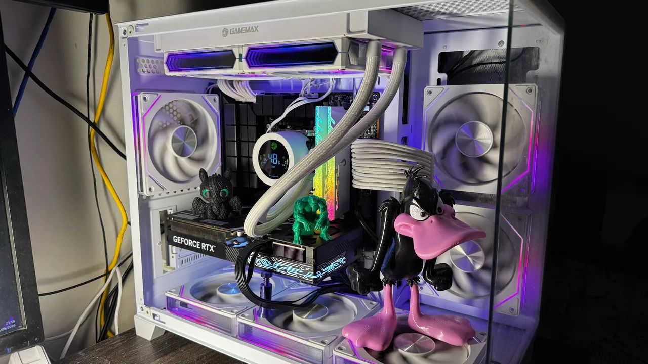 PC GAMER WHITE - Foto 3