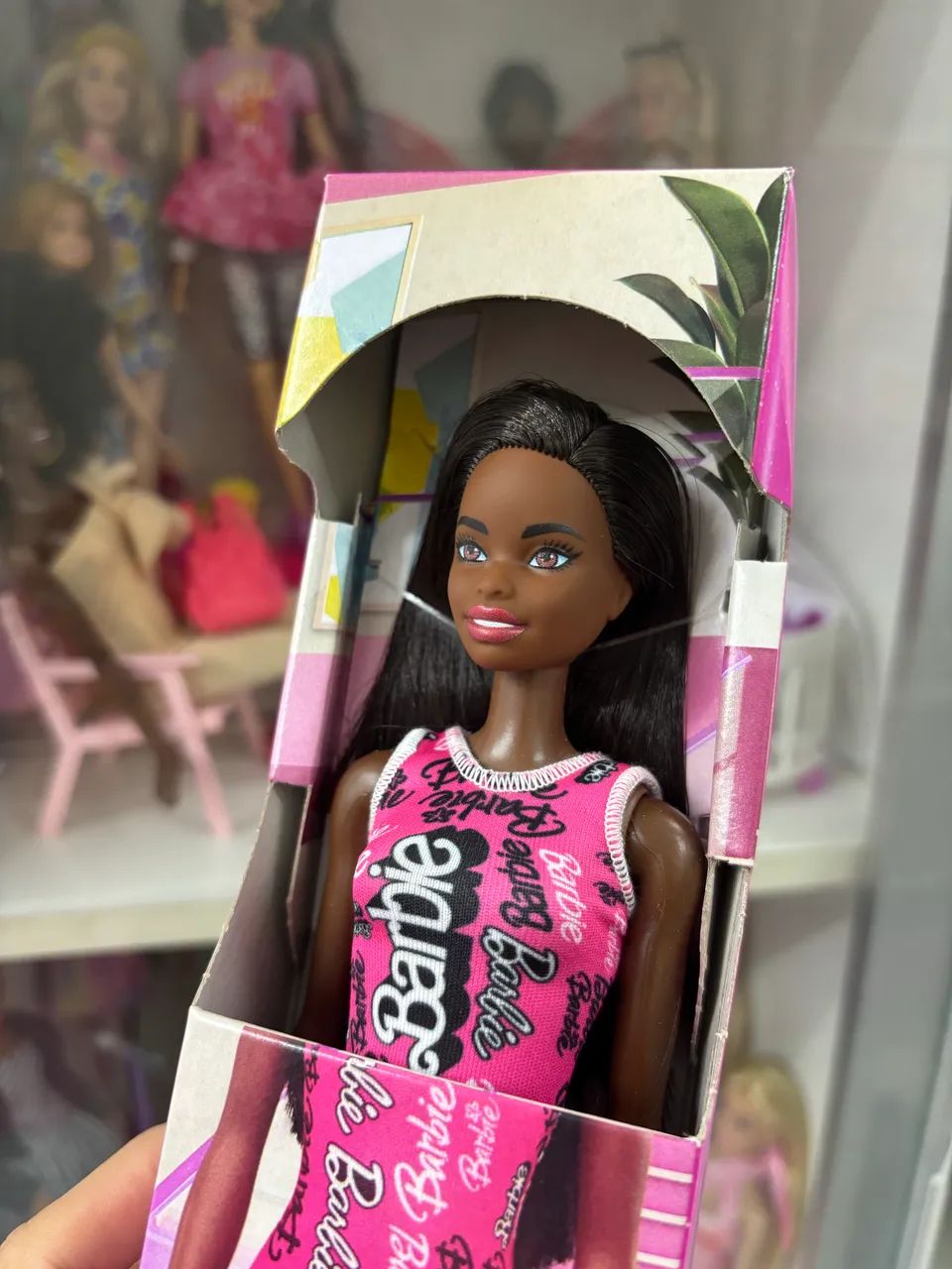 Barbie negra lacrada 