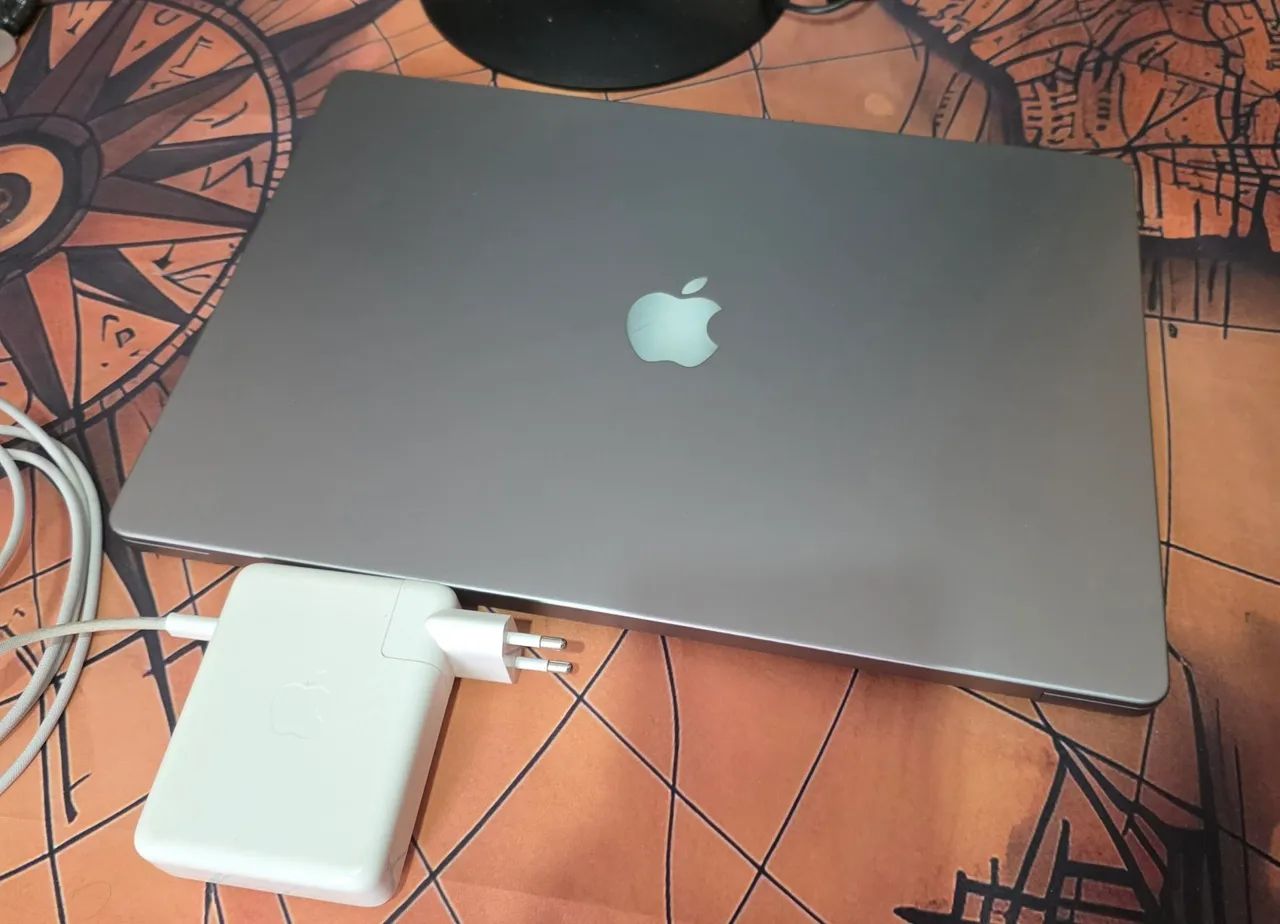 MACBOOK PRO M1 2021 com tela de 16