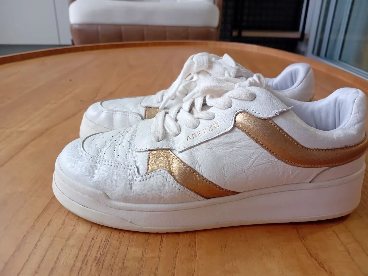 Tenis arezzo tamanho 34 - Foto 2
