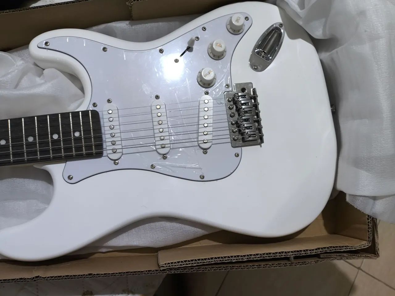 Guitarra nova  - Foto 3