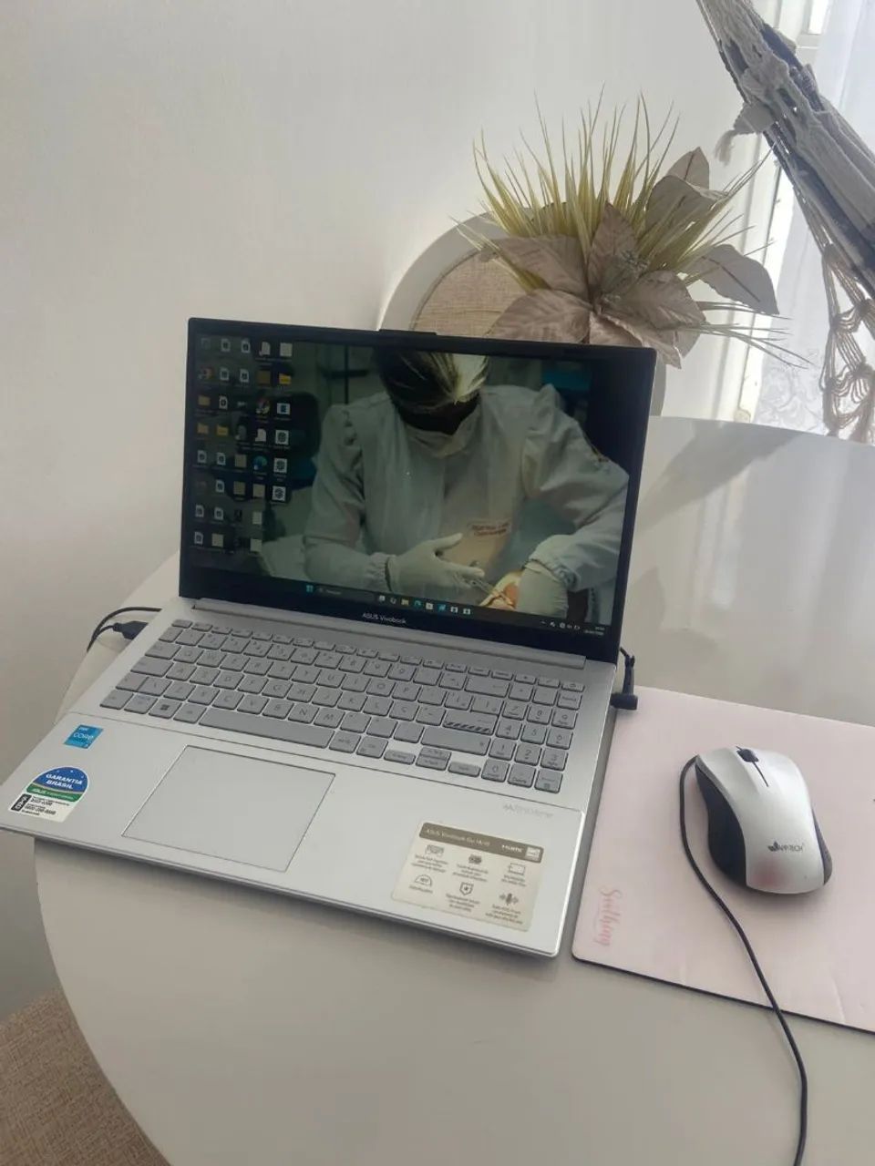 Notebook Asus Vivobook Go