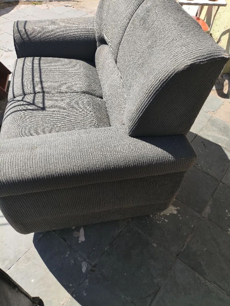 Sofá 2 lugares Cinza - Ótimo estado - Foto 3